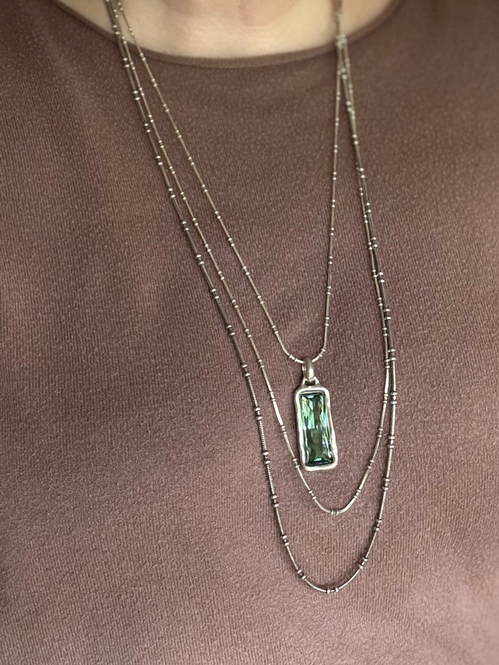 Vintage Uno de 50 Silver Layered Necklace Green Glass with 5” Extender